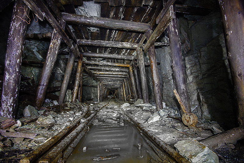 Underground Abandoned Gold Ore Mine Shaft Tunnel Gallery With Wo